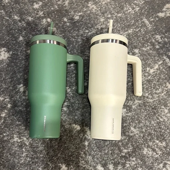 Hydra Peak 40 Ounce Tumblers (2) Green & Cream - Picture 1 of 4
